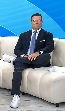 Carson Daly’s white sneakers on Today