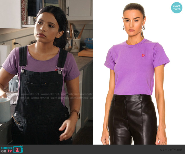 Comme des Garcons PLAY Small Heart Crewneck T-Shirt worn by Jackie Howard (Nikki Rodriguez) on My Life with the Walter Boys
