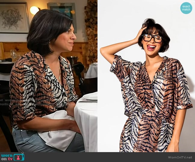 Dressed in Lala ?est la Vie Plissé Skirt Set in Go Get 'Em Tiger worn by Tejal Rao on Today
