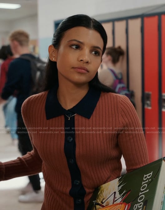 Jackie’s brown contrast cardigan on My Life with the Walter Boys