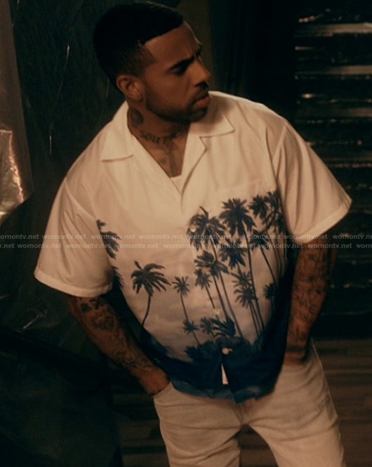 Jamal’s palm print shirt on The Chi
