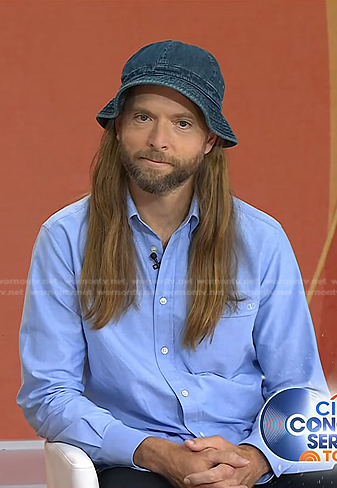 James’s blue v-logo shirt on Today