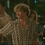 Jeremiah’s black print short sleeve shirt on The Summer I Turned Pretty