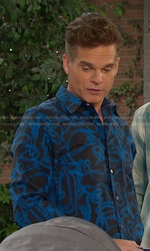 Leo’s black and blue abstracr print shirt on Days of our Lives