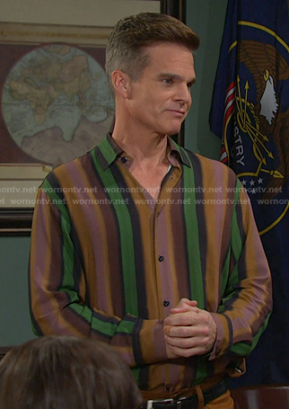Leo’s vertical striped shirt on Days of our Lives