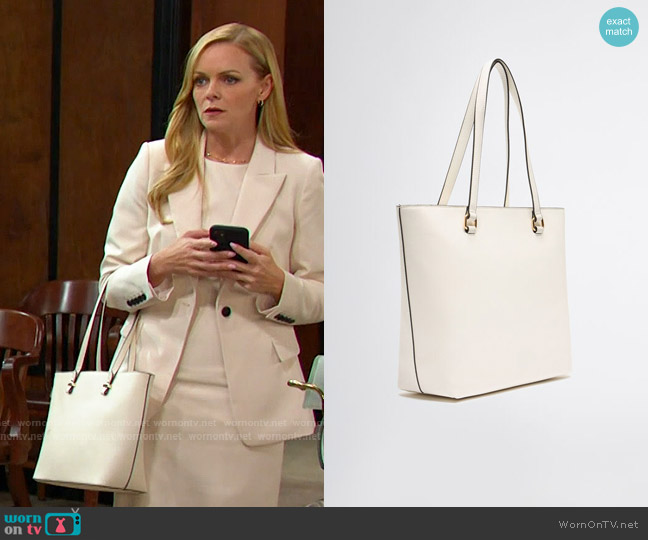 Liu Jo Medium Shopping Bag in White worn by Belle Brady (Martha Madison) on Days of our Lives