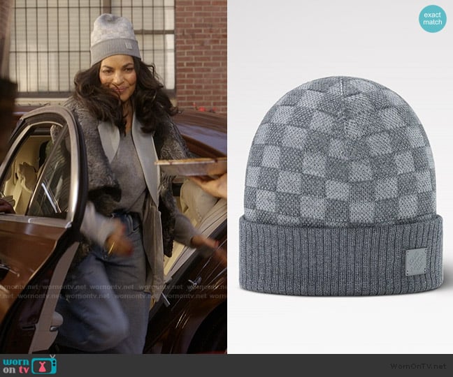 Louis Vuitton Neo Petit Damier Beanie worn by Seema Patel (Sarita Choudhury) on And Just Like That