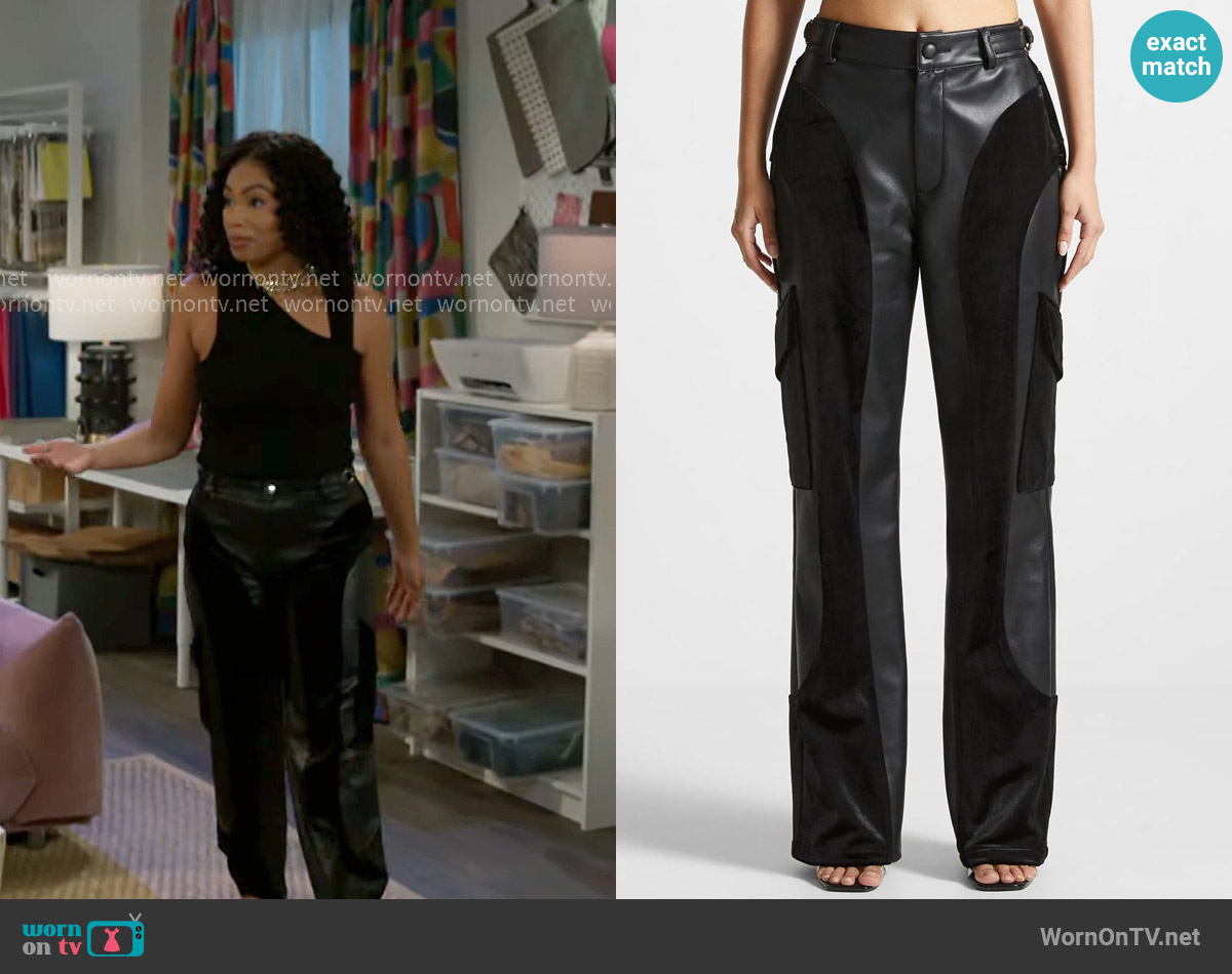 Manière de Voir Leather And Velvet Cargo Pants worn by Chelsea Hamilton (RhonniRose Mantilla) on Beyond the Gates