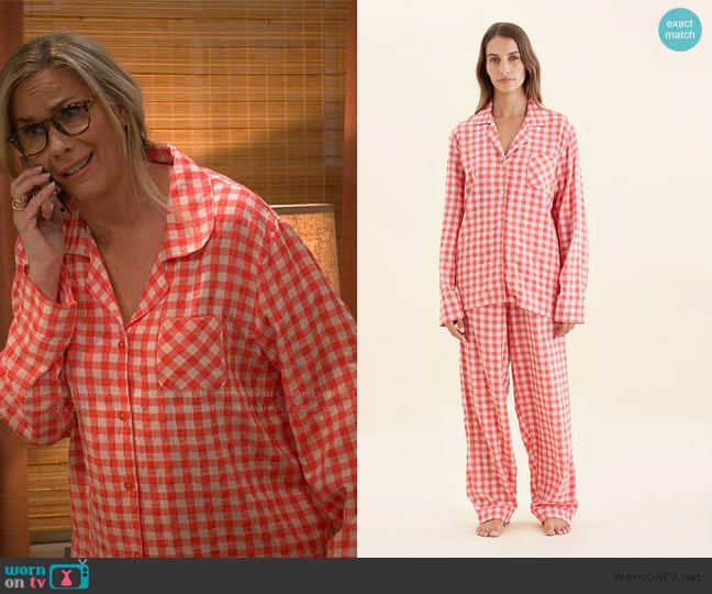 Papinelle Seersucker Gingham Full Length PJ Set worn by Leanne Murphy (Leanne Morgan) on Leanne