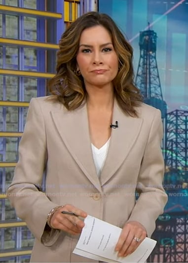 Rebecca’s beige patch pocket blazer and pants on Good Morning America