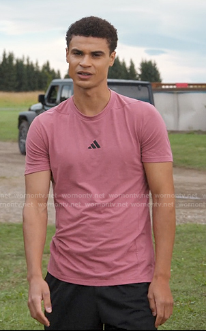 Dylan’s pink logo tee on My Life with the Walter Boys