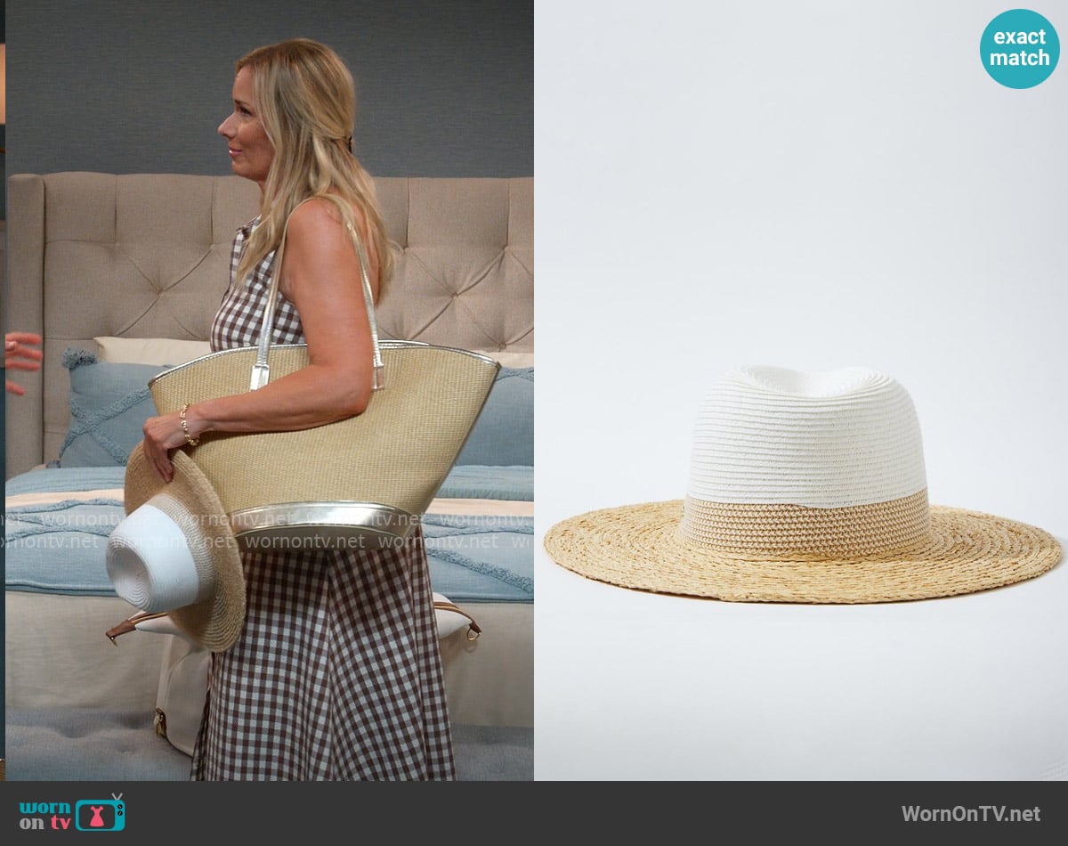 Tommy Bahama Mimosa Safari Hat worn by Leanne Murphy (Leanne Morgan) on Leanne