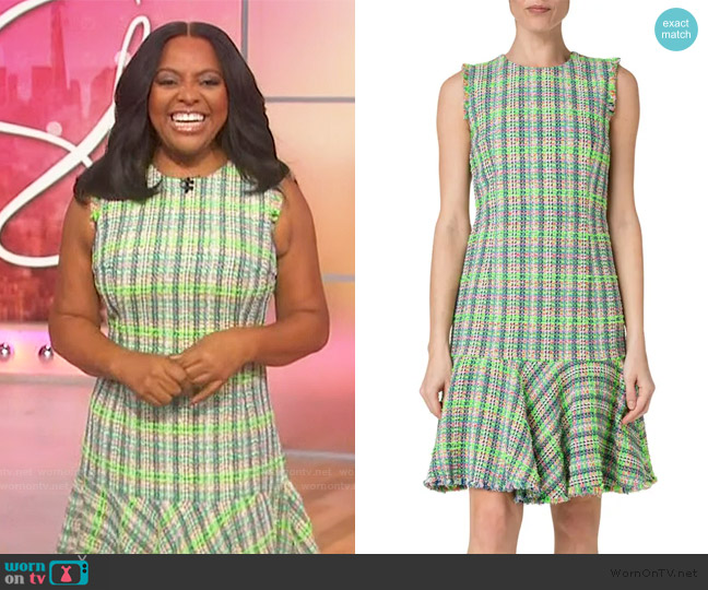 Akris Punto Fringed Tweed Sleeveless Sheath Dress worn by Sherri Shepherd on Sherri