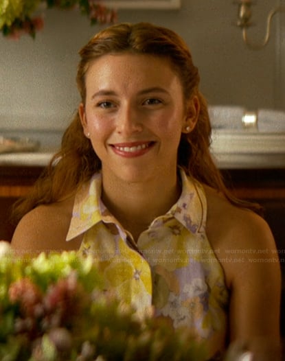 Amanda’s floral print romper on The Runarounds