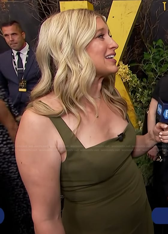 Ashley’s breen square neck dress on E! News