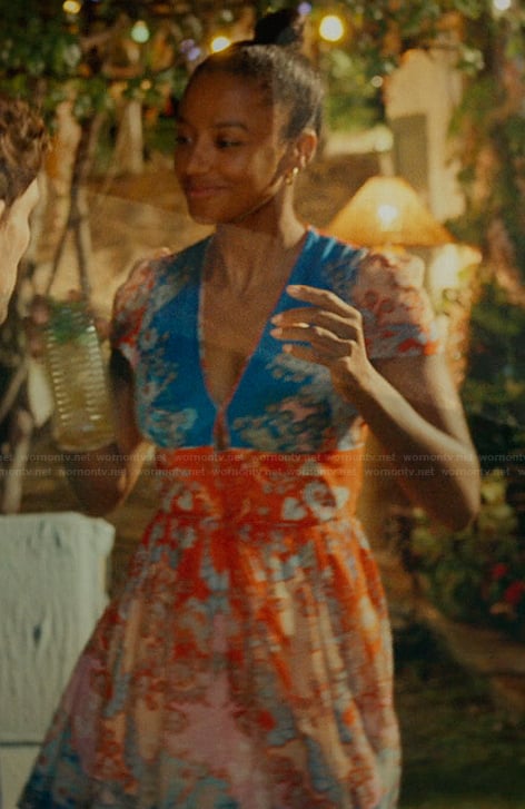 Brigitte’s floral print mini dress on The Girlfriend