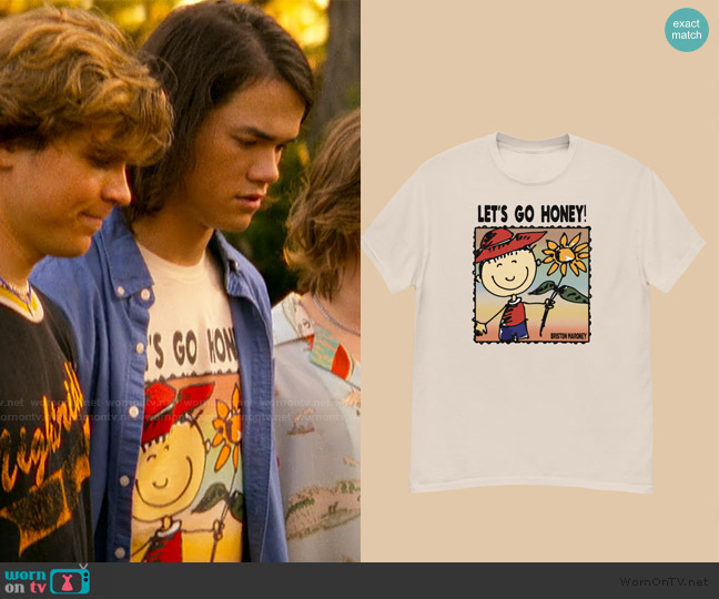 Briston Maroney Let's Go Honey Tee worn by Topher Park (Jeremy Yun) on The Runarounds