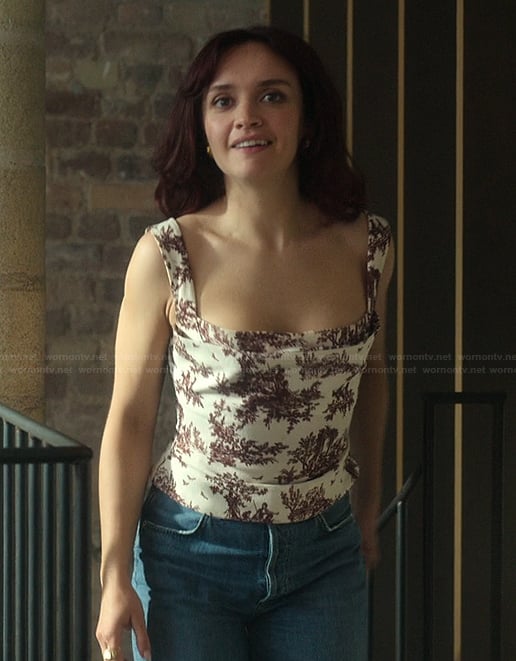 Cherry’s floral print top on The Girlfriend