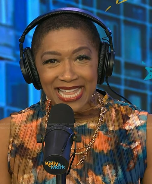 Deja Vu’s floral print ribbed dress on Live with Kelly and Mark