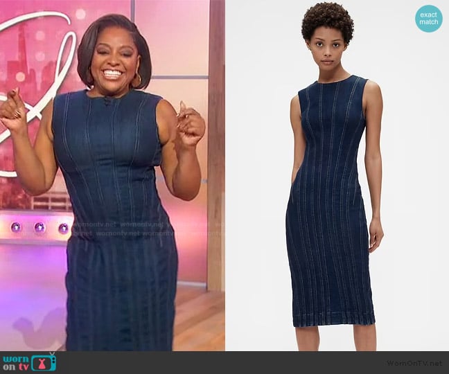 Gap Seamed Denim Midi Dress worn by Sherri Shepherd on Sherri