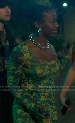 Gemma’s green and yellow print dress on The Summer I Turned Pretty
