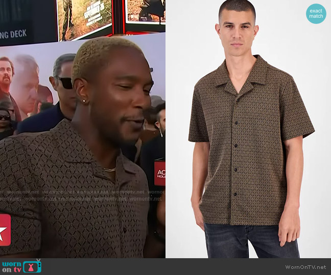 Guess Marcos Short Sleeve Jacquard Pattern Button-Front Camp Shirt worn by Scott Evans on Access Hollywood