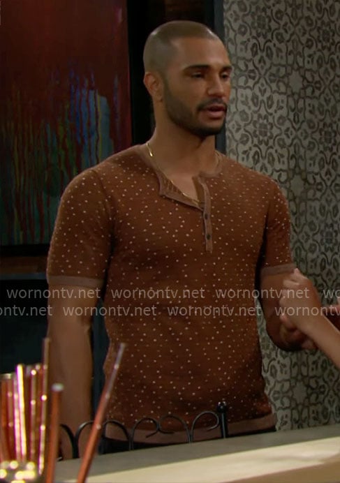Holden’s brown dotted print henley shirt on The Young and the Restless