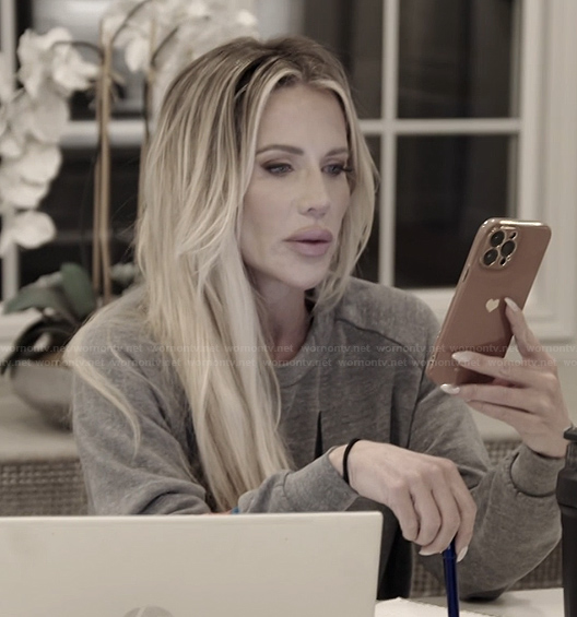 Jennifer’s gray bolt print sweatshirt on The Real Housewives of Orange County