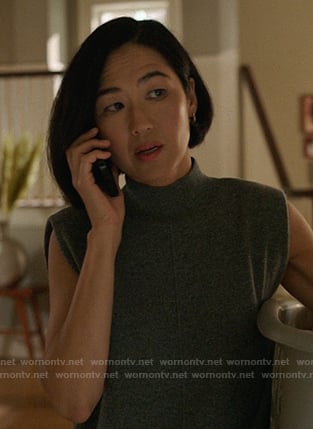 Laure’s grey sleeveless sweater on The Summer I Turned Pretty
