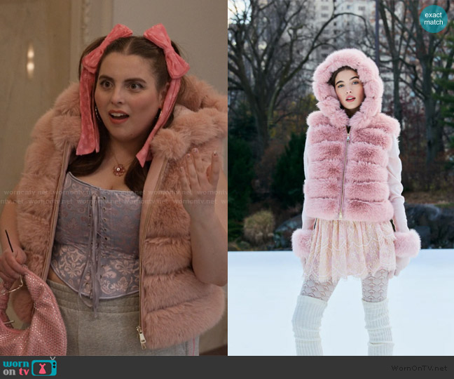 LoveShackFancy Faux Fur Fox Vest worn by Althea (Beanie Feldstein) on Only Murders in the Building