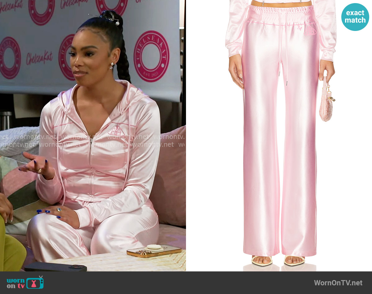 Marrknull Hanger Lounge Pants worn by Chelsea Hamilton (RhonniRose Mantilla) on Beyond the Gates
