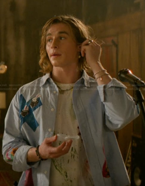 Neil’s blue printed shirt on The Runarounds