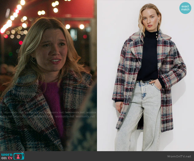 Promod Checked Wool Coat in Navy Blue Checks worn by Taylor Jewel (Rain Spencer) on The Summer I Turned Pretty