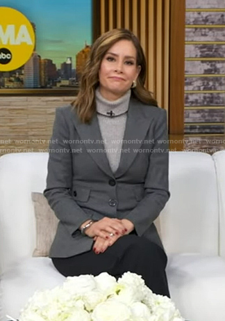 Rebecca’s grey blazer on Good Morning America
