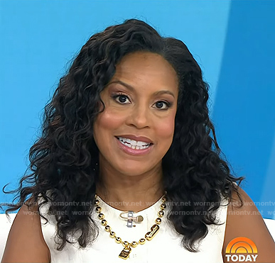 Sheinelle’s gold necklace on Today