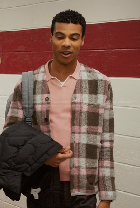 Skylar’s plaid cardigan on My Life with the Walter Boys