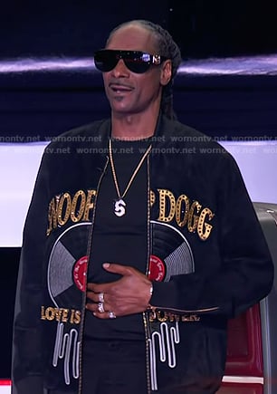 Snoop Dogg’s black sunglasses on The Voice