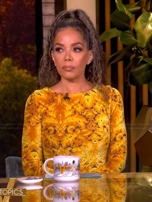 Sunny’s yellow floral print maxi dress on The View