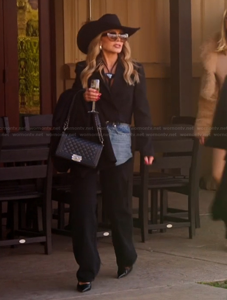 Tamra’s black colorblock jeans on The Real Housewives of Orange County