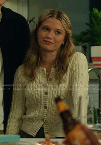 Taylor’s whtie cable knit cardigan on The Summer I Turned Pretty
