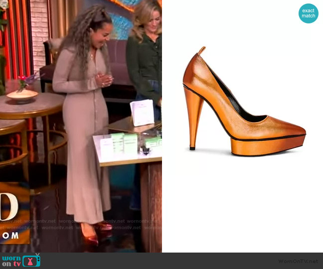 Tom Ford Laminated Cone Heel 120 Pump in Clementine & Mauve worn by Sunny Hostin on The View