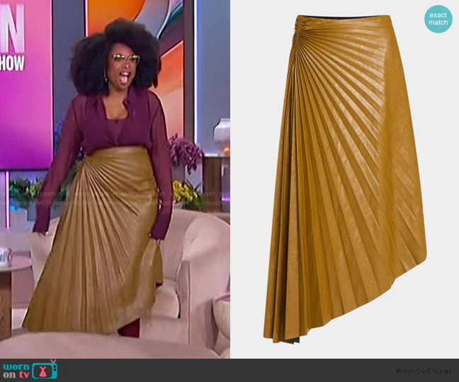 A.L.C. Tracy Pleated High-Low Midi Skirt worn by Jennifer Hudson on The Jennifer Hudson Show