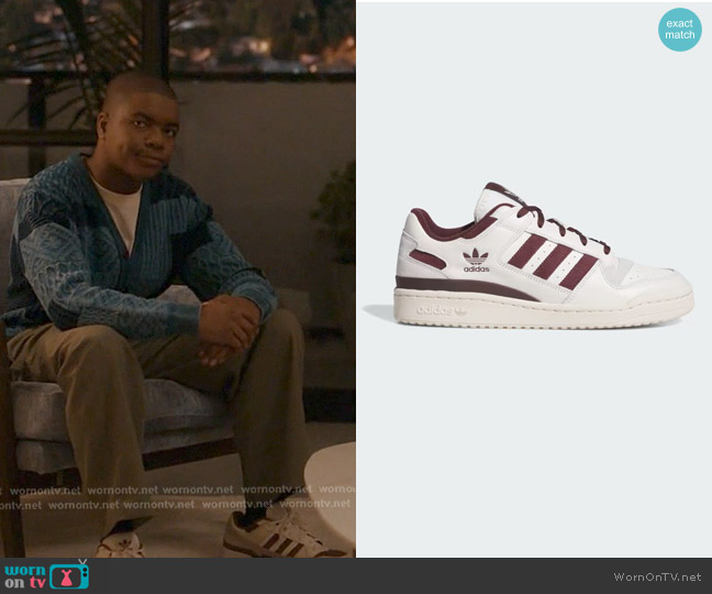 Adidas Forum Low CL Shoes in off white and brown worn by Harry Grant (Elijah M. Cooper) on 9-1-1