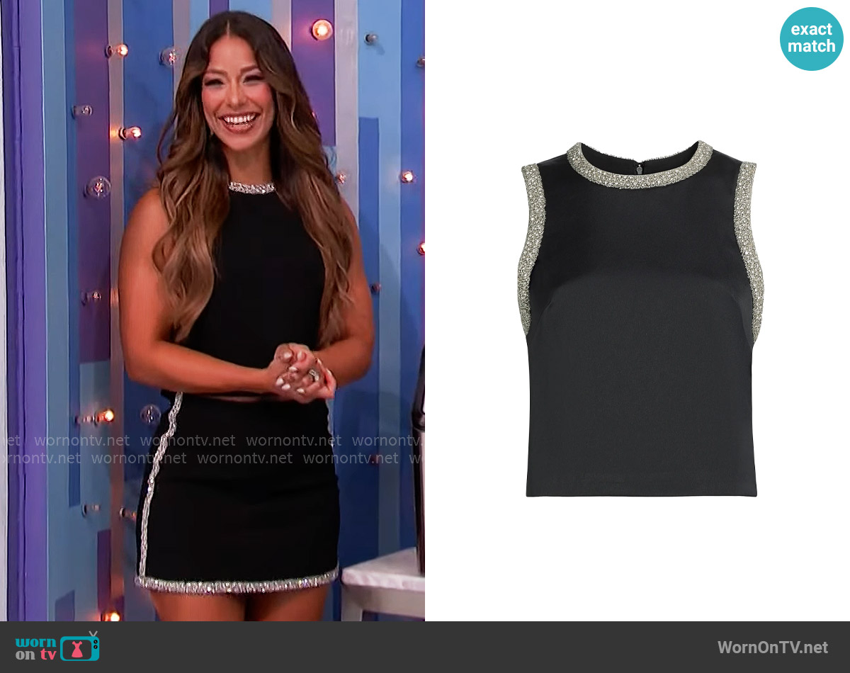Alice + Olivia Amal Top worn by Manuela Arbeláez on The Price is Right