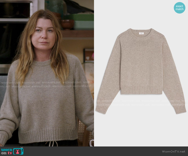 Celine Crew Neck Sweater in Seamless Cashmere in Sand worn by Meredith Grey (Ellen Pompeo) on Greys Anatomy