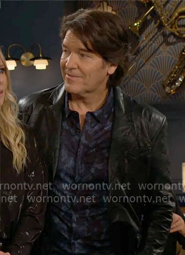 Danny’s blue printed shirt and leather blazer on The Young and the Restless