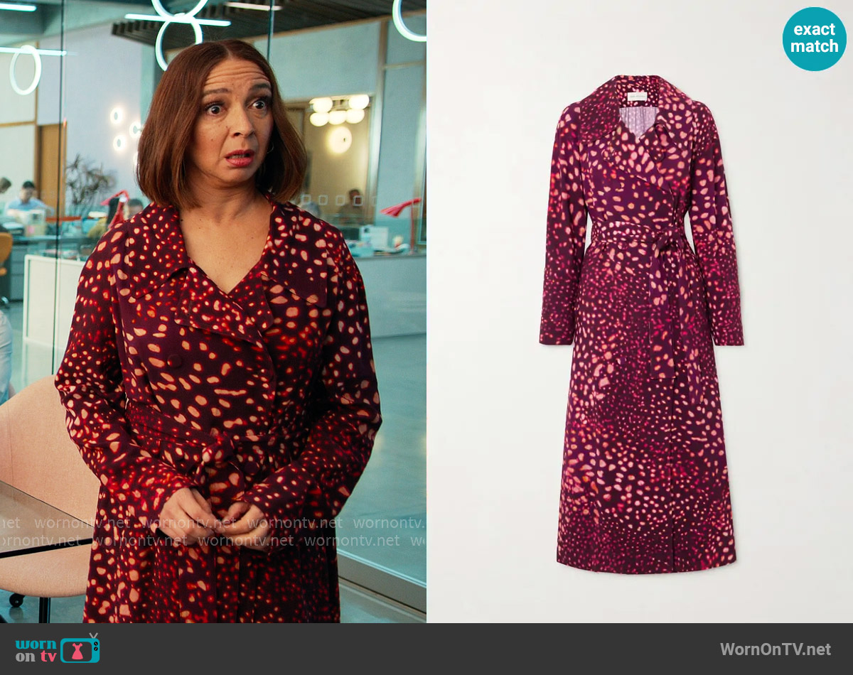 Dries van Noten Rolana Trench worn by Molly Novak (Maya Rudolph) on Loot
