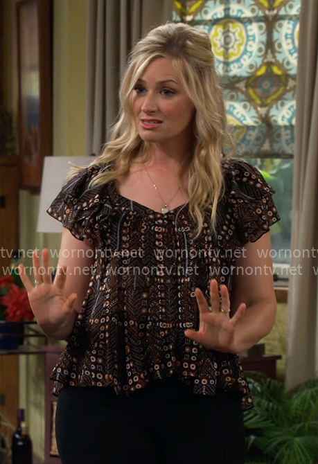 Gemma’s black printed top on The Neighborhood
