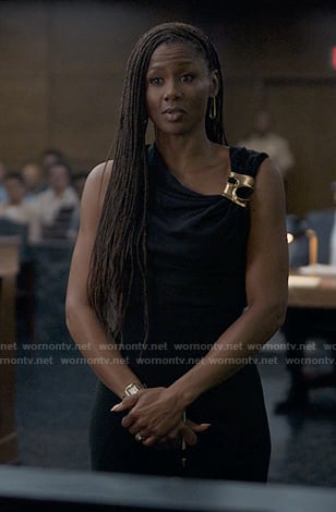 Jax’s black asymmmetric top on Reasonable Doubt
