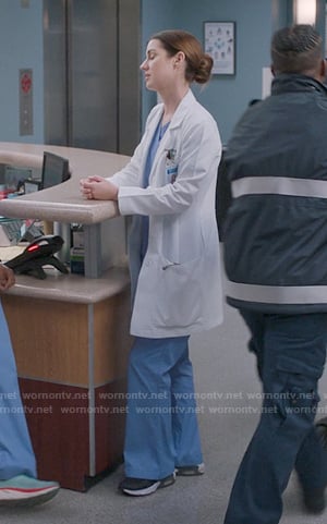 Jules’ black sneakers on Greys Anatomy